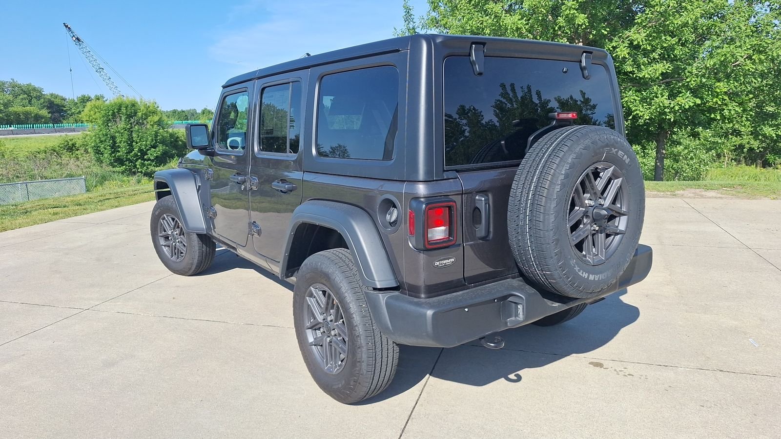 Certified Used 2025 Gray Jeep Sport S image 5