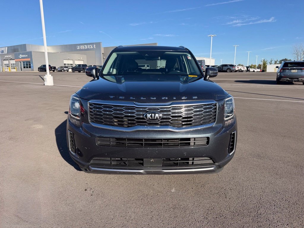 Used 2021 Gray Kia S image 2