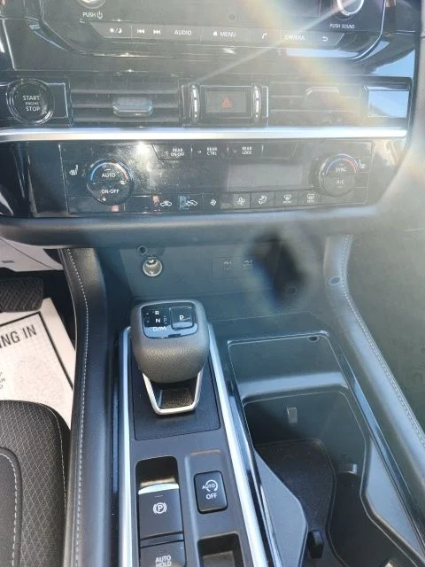 2025 Nissan Pathfinder SV - Photo 24