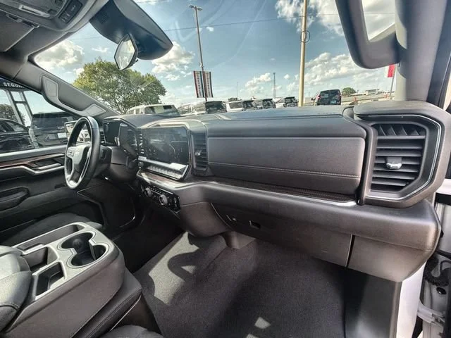 Used 2023 Summit White Chevrolet LT image 28