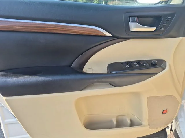 Used 2019 White Toyota Limited Platinum image 12
