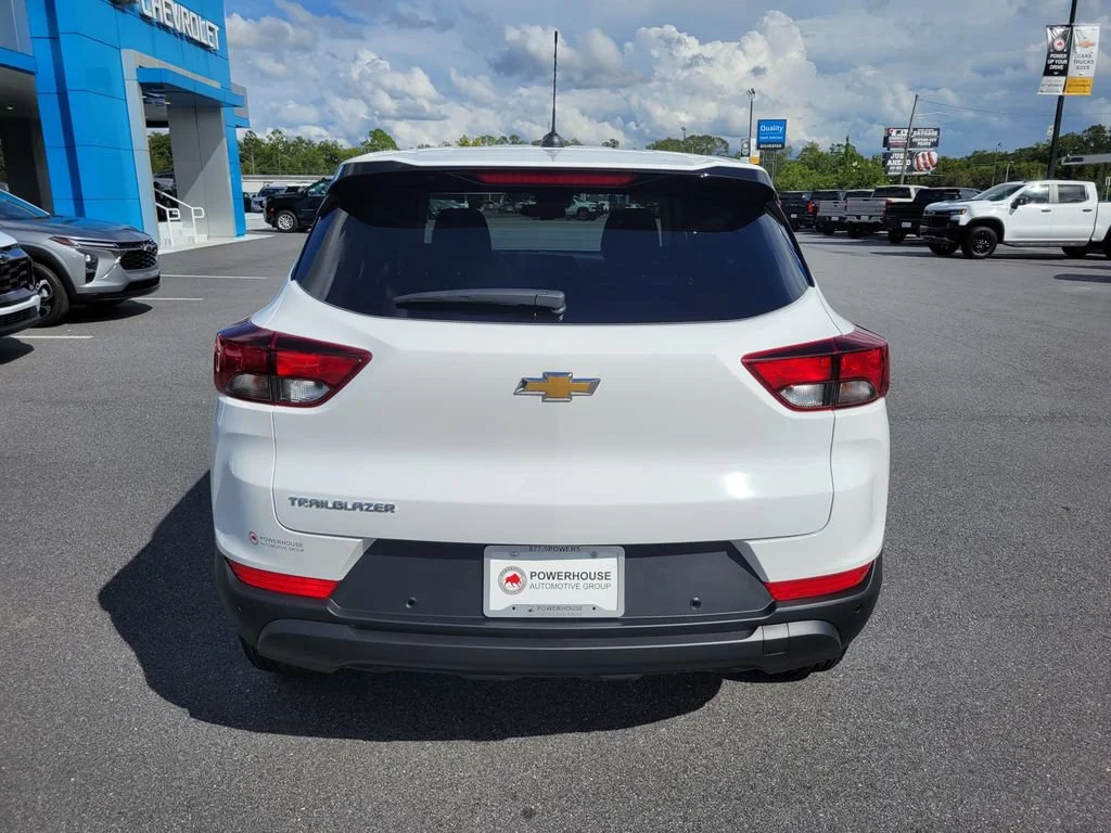 New 2026 Summit White Chevrolet LS image 5