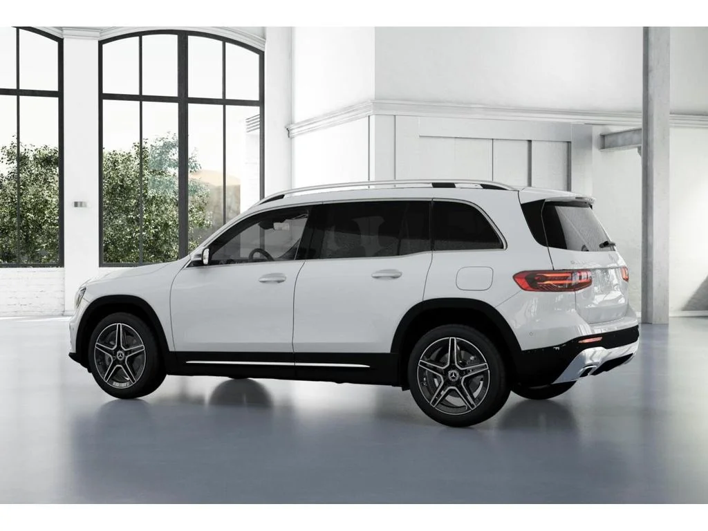 New 2026 White Mercedes-Benz GLB 250 image 31