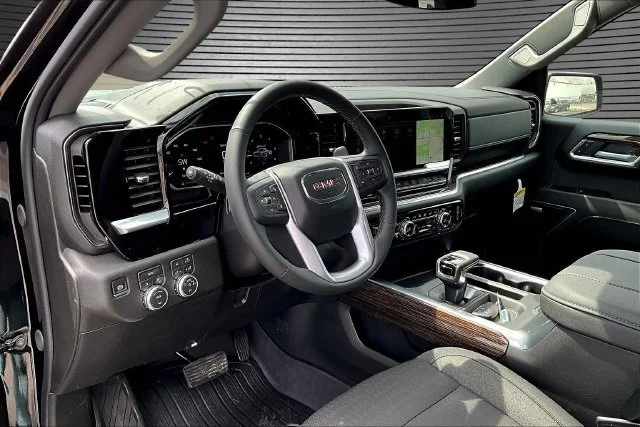 New 2026 Onyx Black GMC Elevation image 7