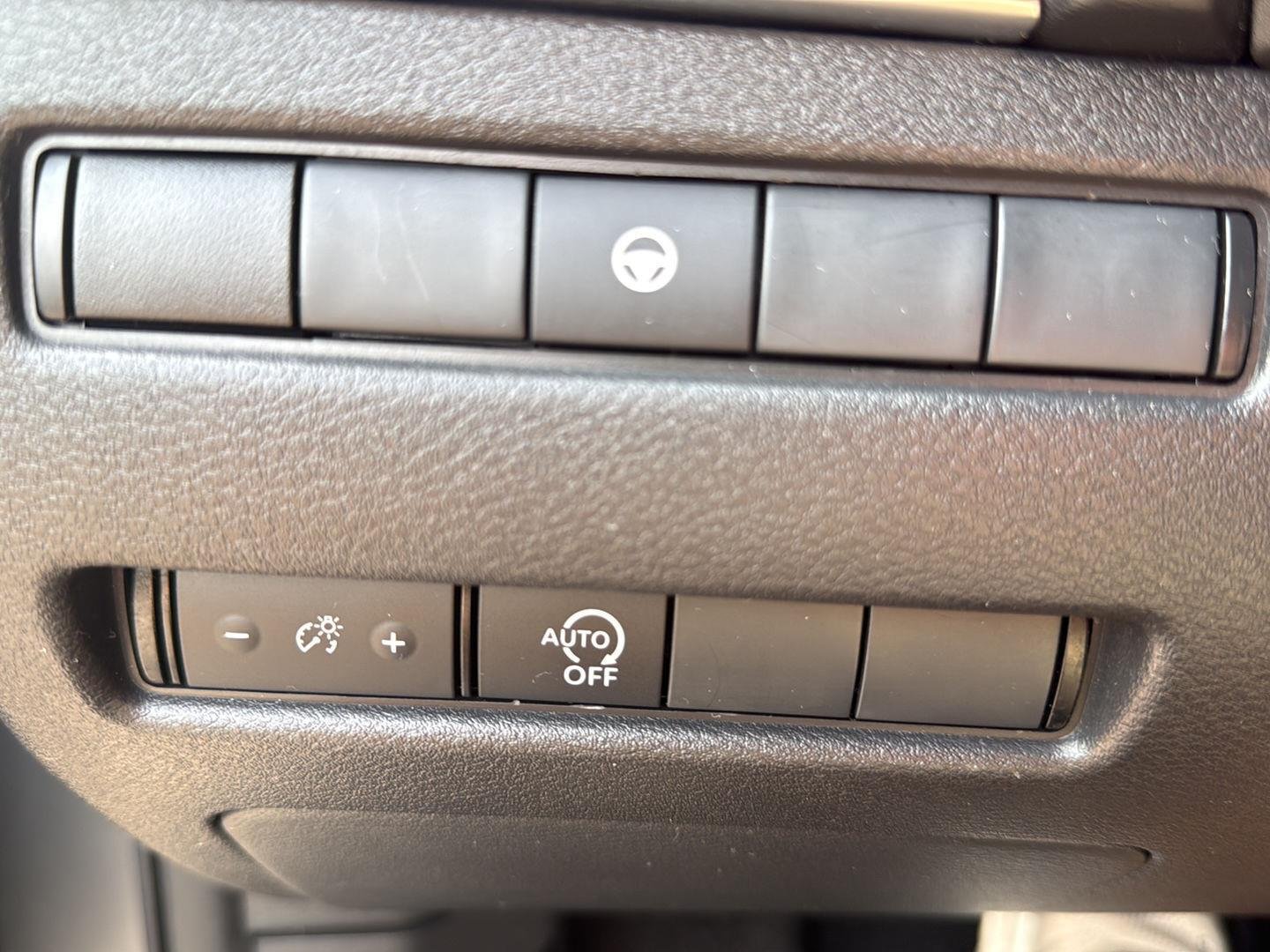 Used 2023 Gun Metallic Nissan SV image 18