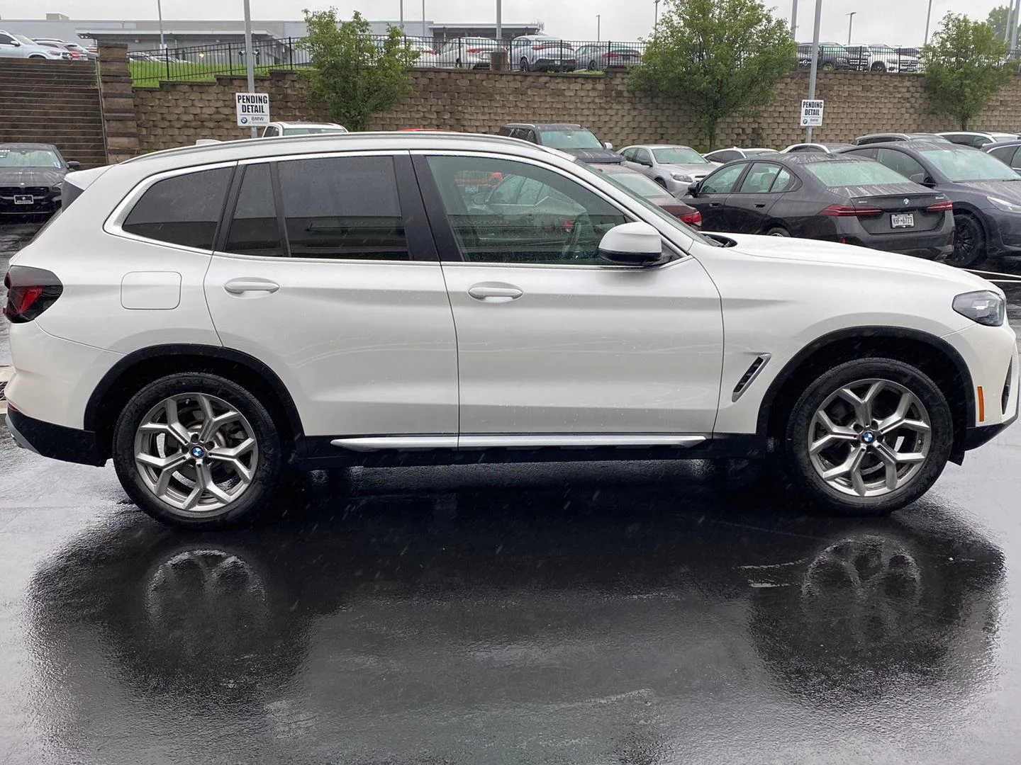 Used 2022 Mineral White Metallic BMW xDrive30i image 2