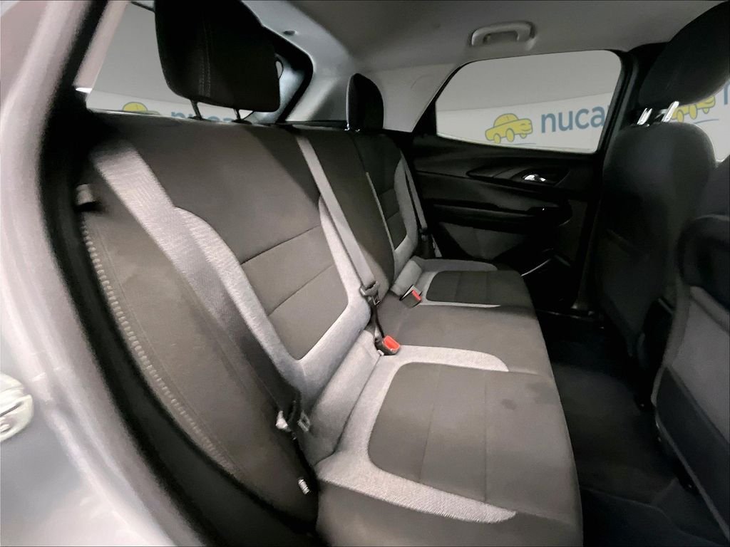 Used 2025 Sterling Gray Metallic Chevrolet LT image 16
