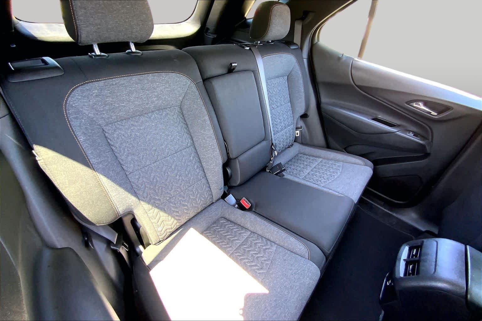 Used 2024 Lakeshore Blue Metallic Chevrolet LT image 19
