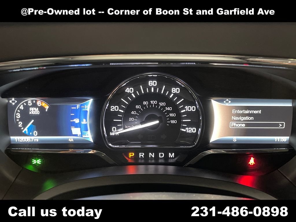 Used 2015 Black Lincoln Base image 21