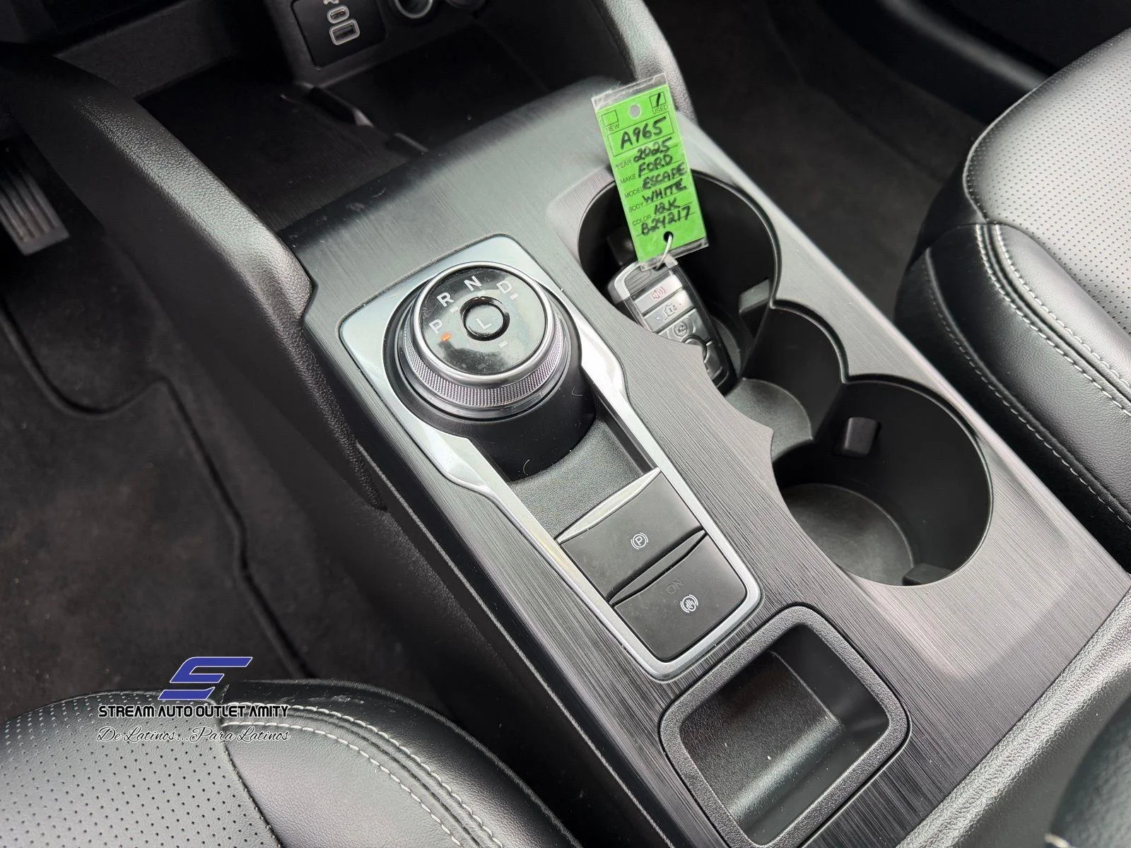 2025 Ford Escape Platinum - Photo 33
