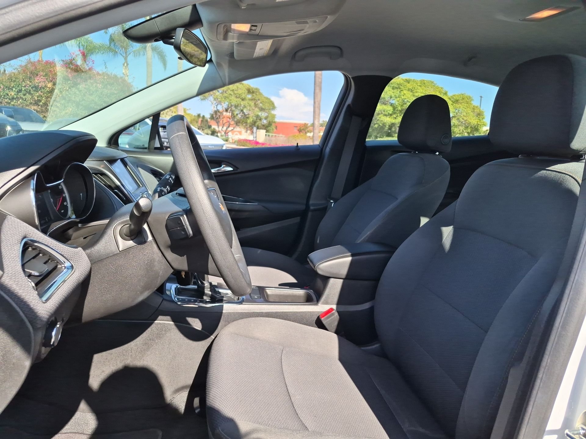 Used 2019 White Chevrolet LS image 19