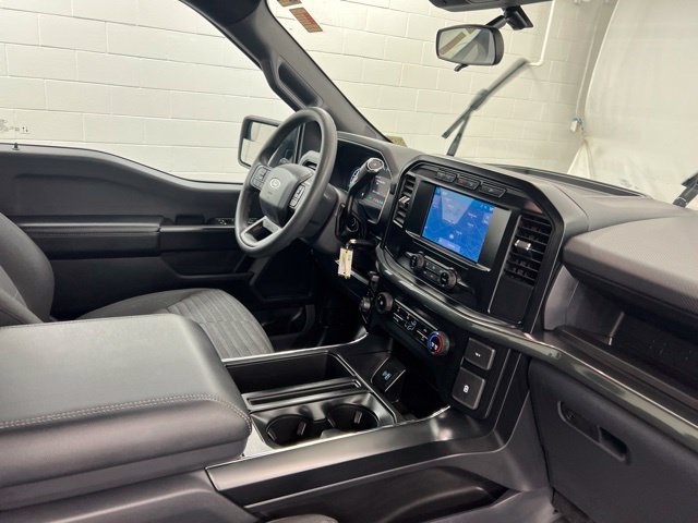 Used 2023 White Ford XL image 22