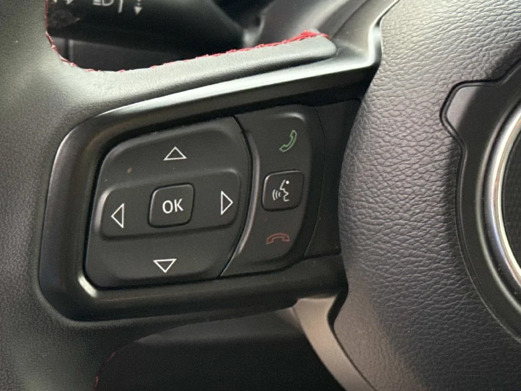Used 2025 White Jeep Rubicon image 33