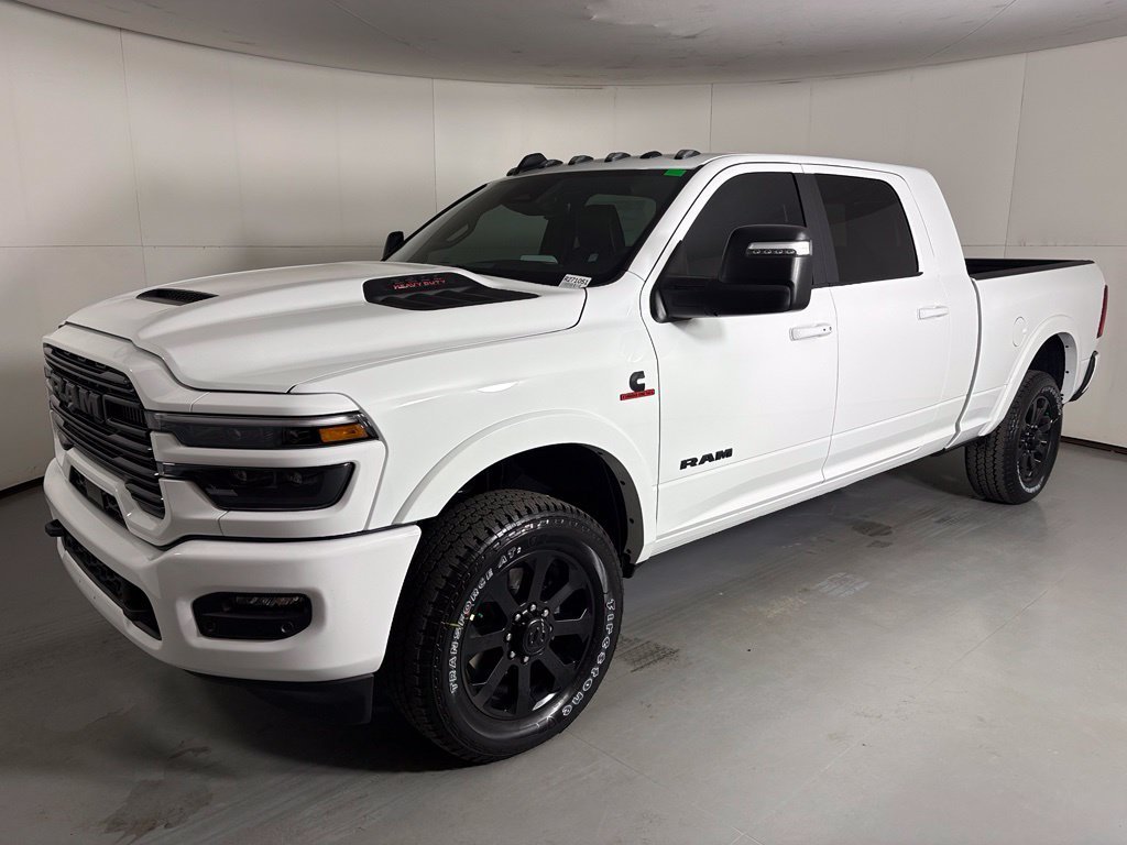 New 2027 Bright White Clear-Coat Paint RAM Laramie image 4
