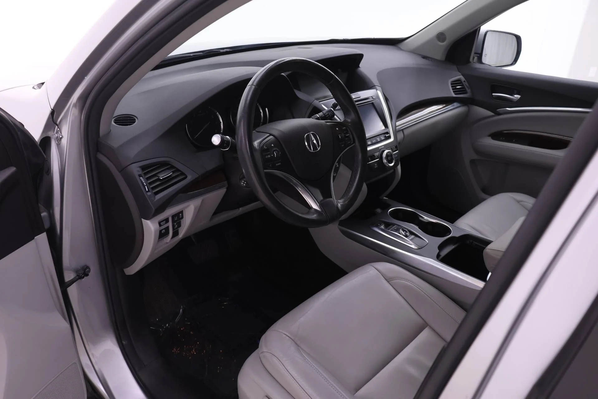 Used 2018 Lunar Silver Metallic Acura 3.5L image 3