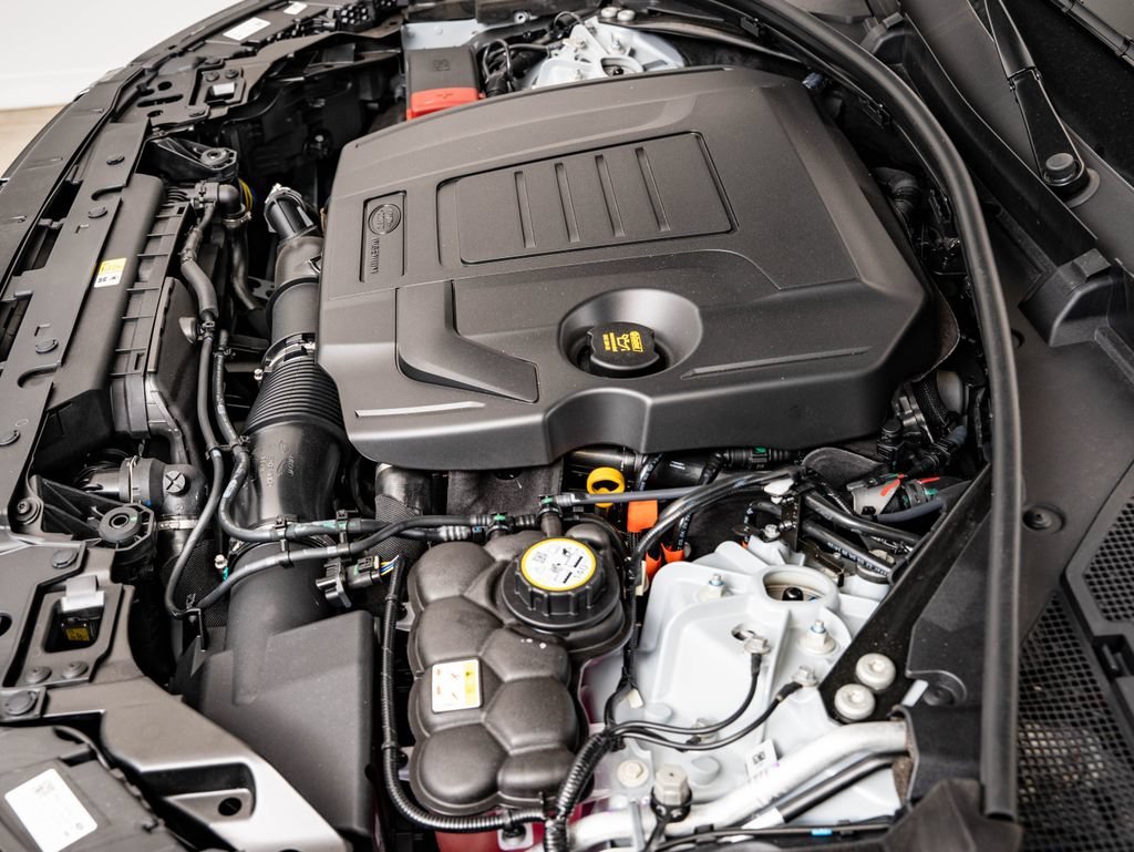 New 2026 Arroios Grey Land Rover S image 50