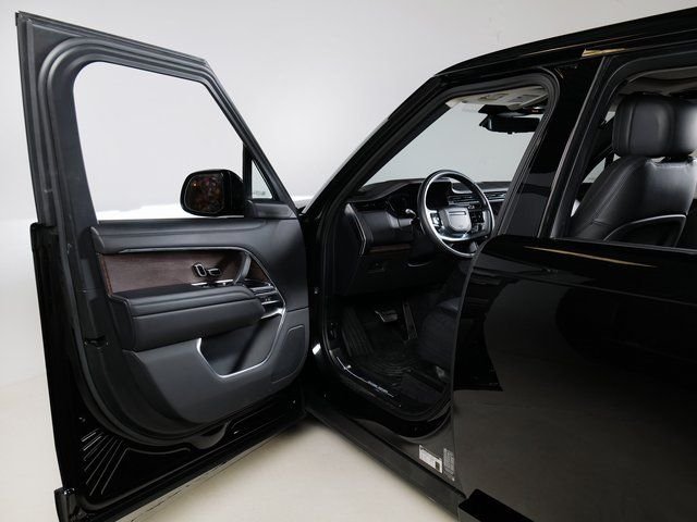 Used 2023 Santorini Black Metallic Land Rover SE image 24