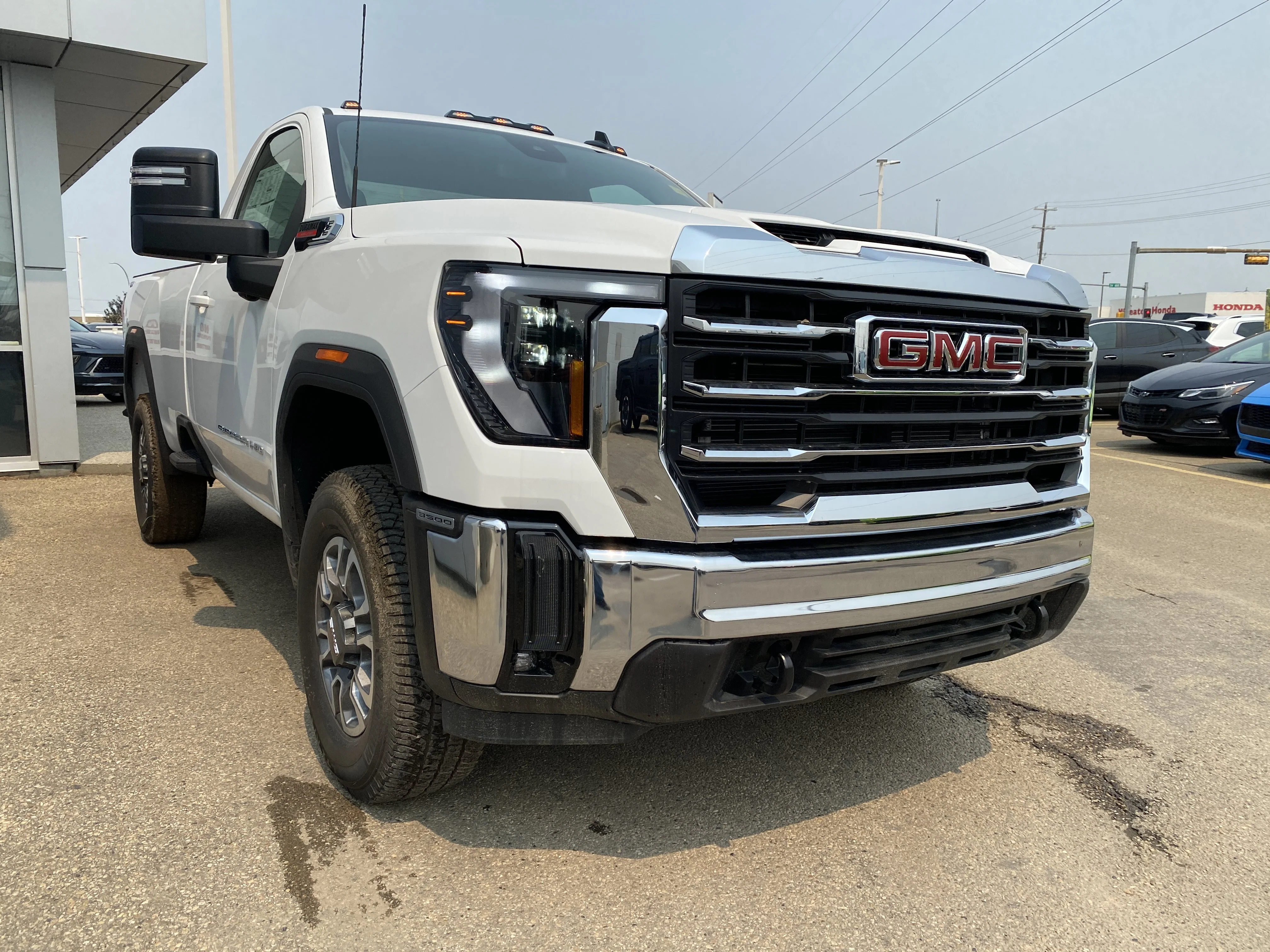 New 2026 Summit White GMC SLE image 8