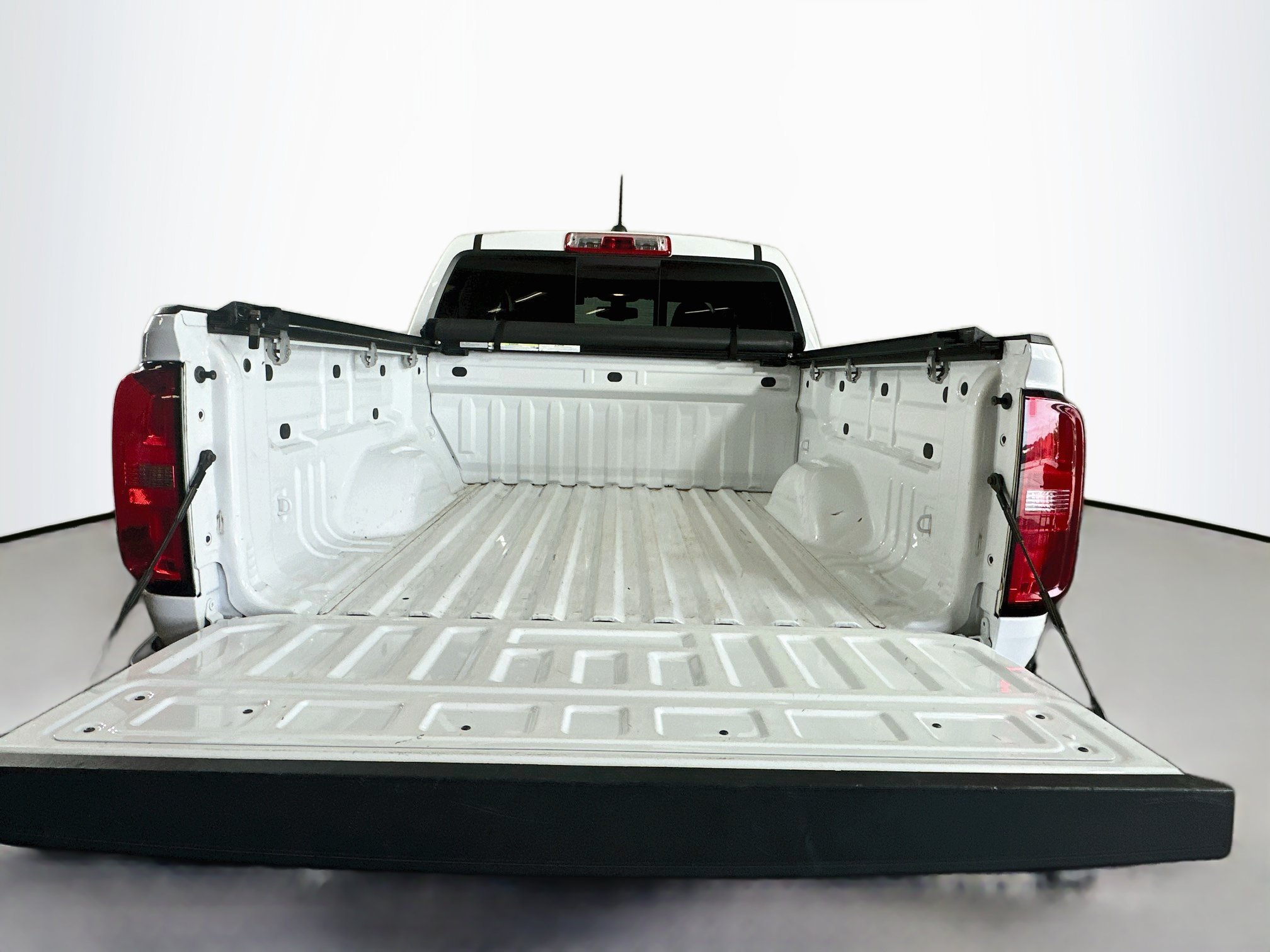 Used 2020 Summit White Chevrolet 4WD Z71 image 25