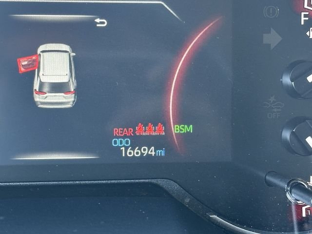 Certified Used 2025 White Toyota LE image 23