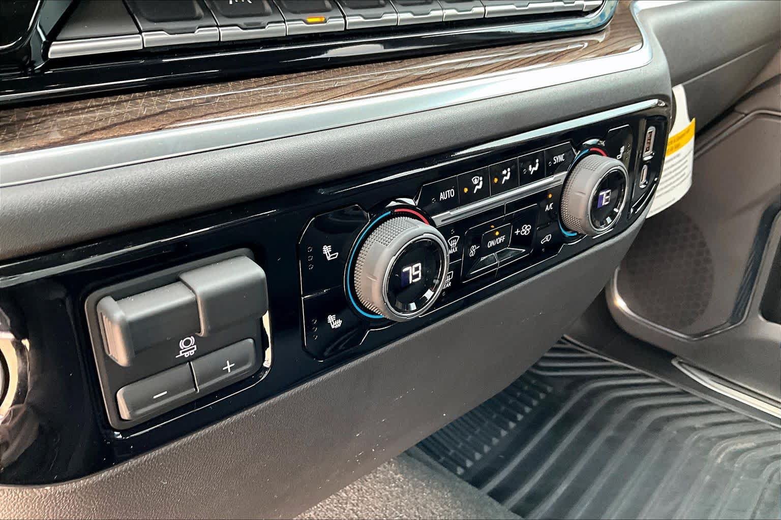 2026 Chevrolet Silverado 1500 LT - Photo 19