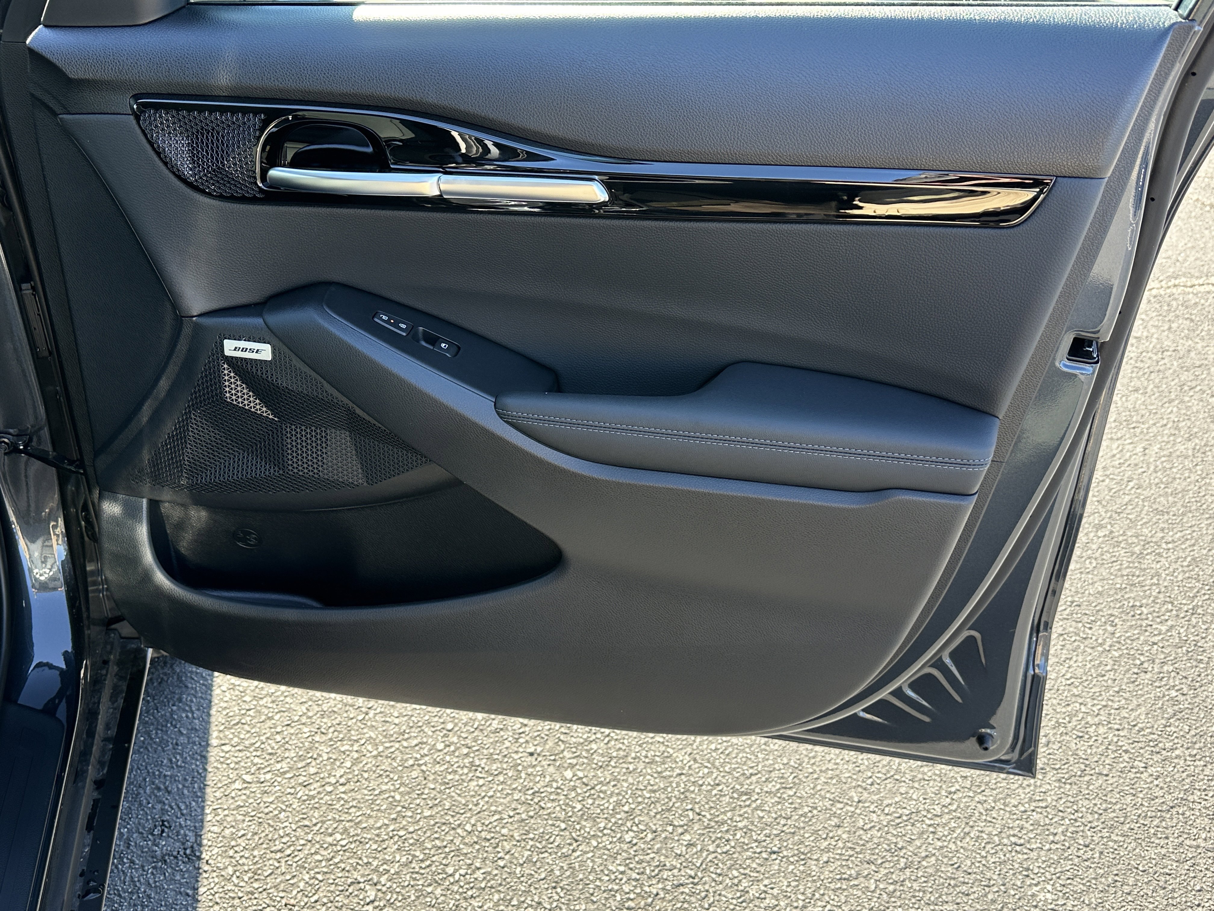 New 2026 Gravity Gray Kia SX image 15