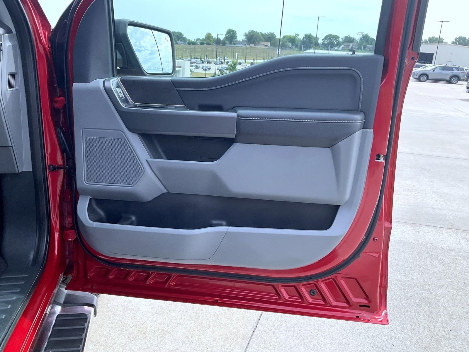 Used 2025 Red Ford XLT image 17