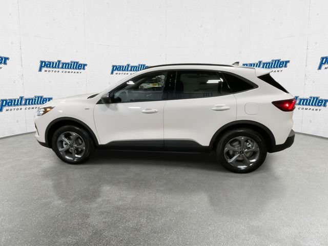 New 2026 Star White Metallic Tri-coat Ford ST-Line image 7