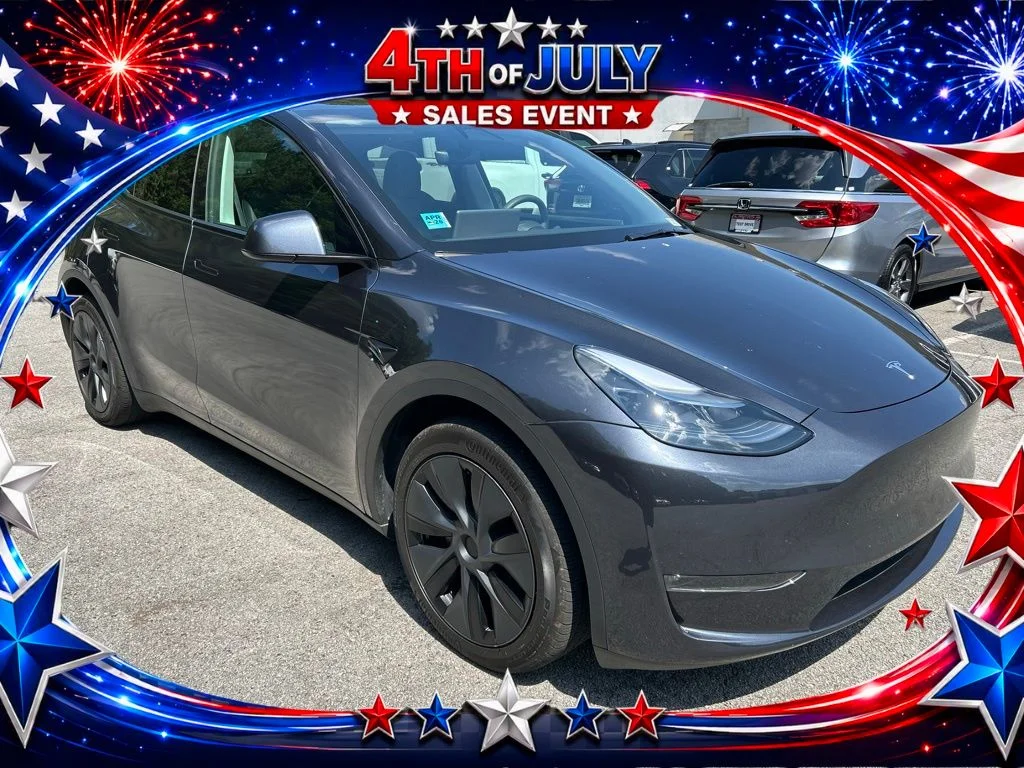 2025 Tesla Model Y Long Range Dual Motor All-Wheel Drive's photo
