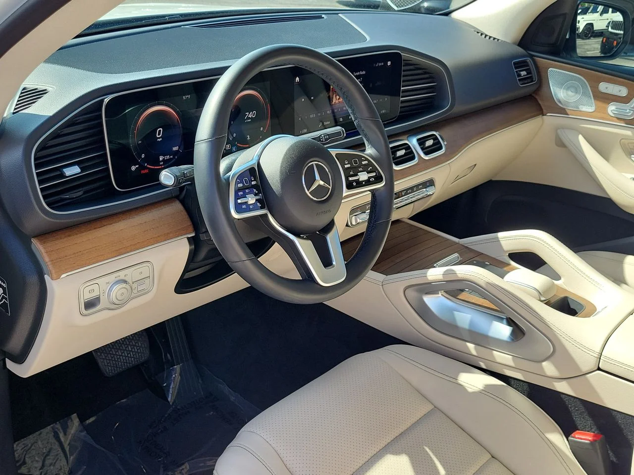 Certified Used 2023 White Mercedes-Benz GLE 350 image 20