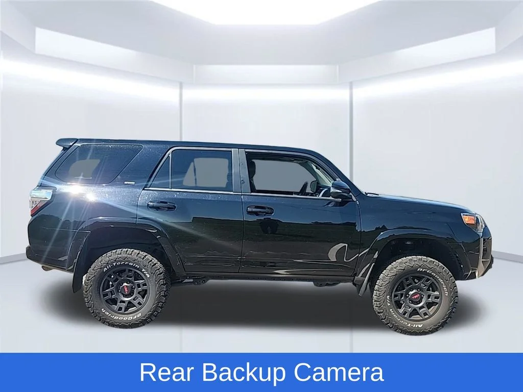 Used 2018 Toyota 4Runner SR5 Premium with VIN JTEBU5JR3J5585566 for sale in Northfield, Minnesota
