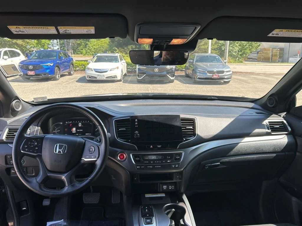 Used 2022 Black Honda EX-L image 14