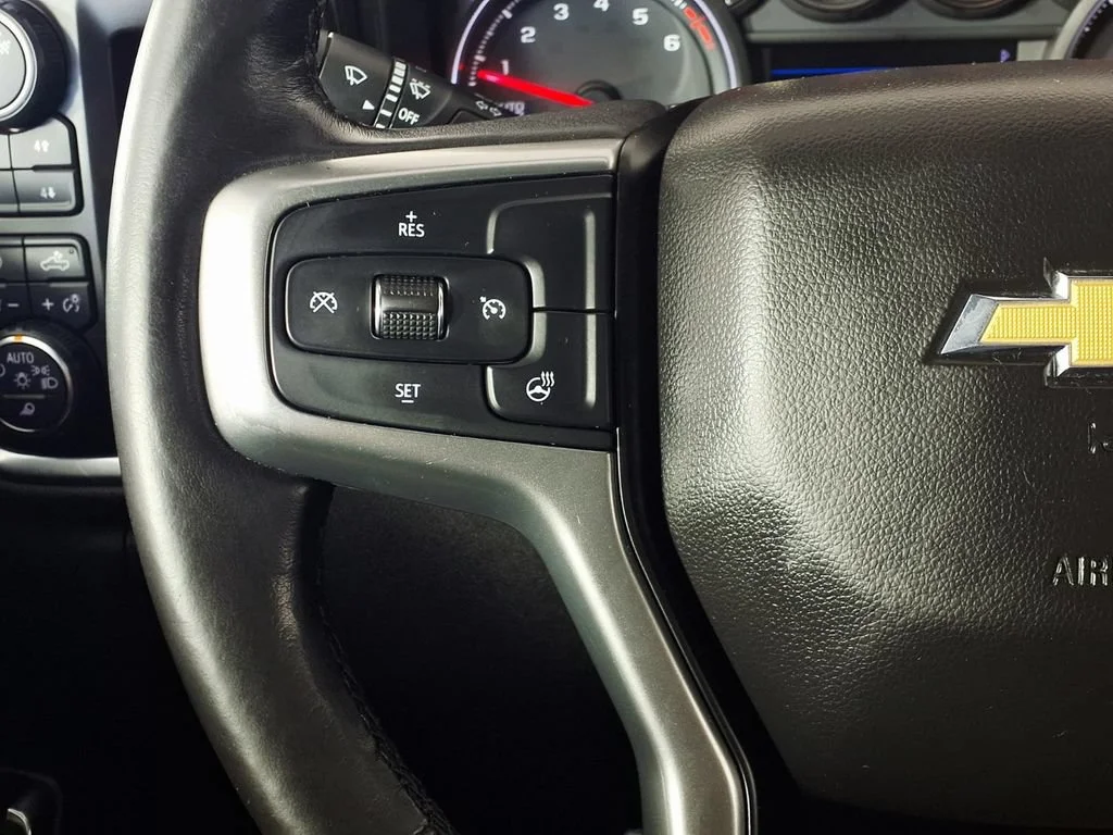 Used 2019 SHADOW GRAY METALLIC Chevrolet LTZ image 20