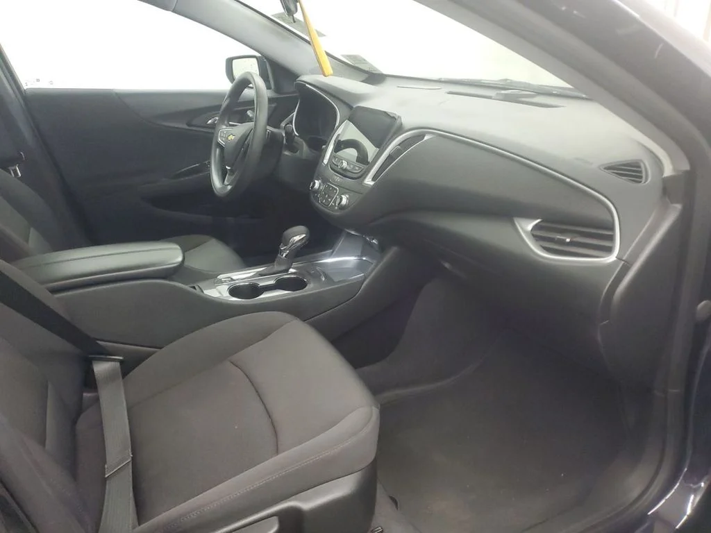 Used 2023 Dark Ash Metallic Chevrolet 1LT image 10