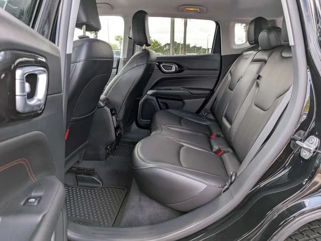 Used 2022 Diamond Black C Jeep Trailhawk image 14