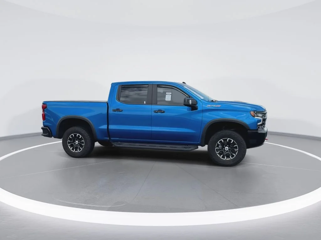 Used 2022 Blue Chevrolet ZR2 image 9