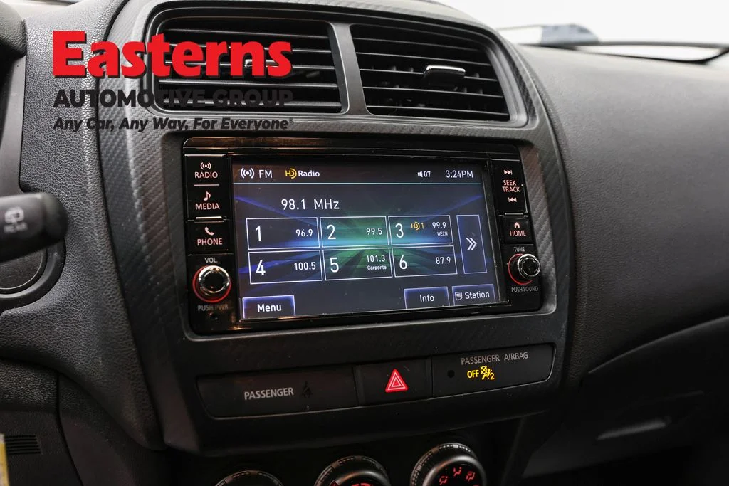 Used 2021 Silver Mitsubishi 2.0 ES image 74