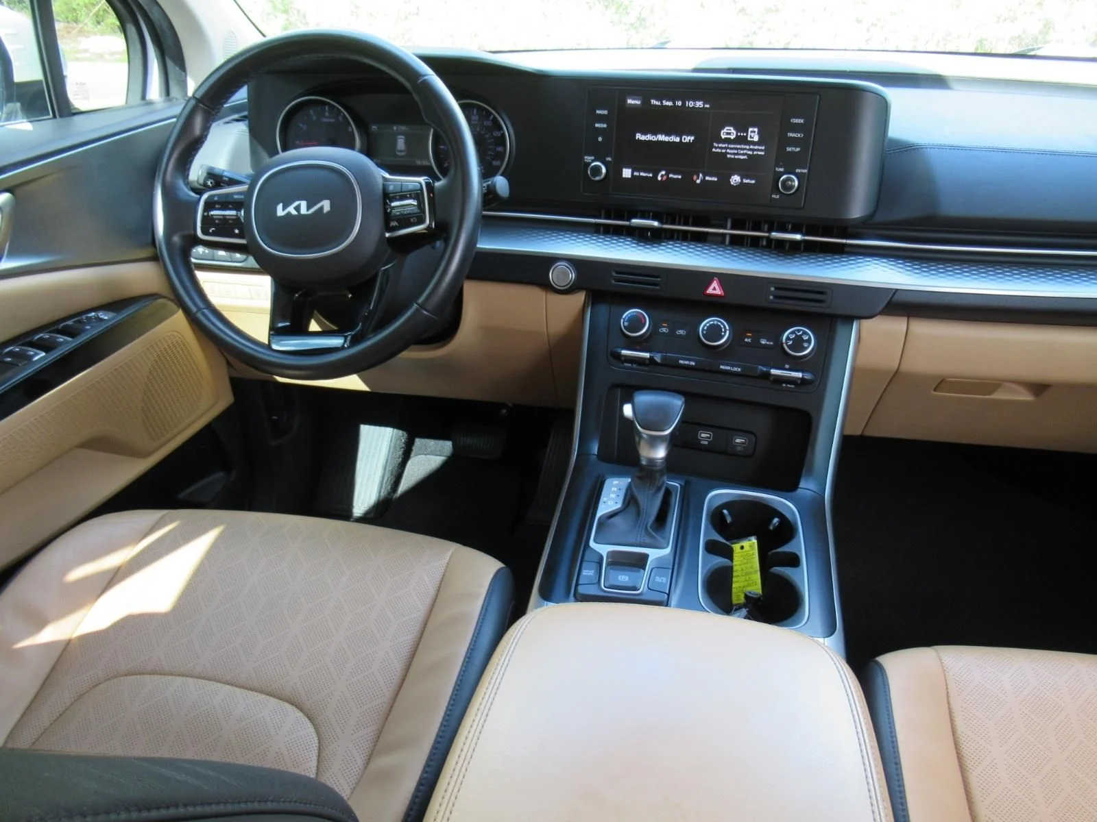 Used 2024 White Kia LX image 13