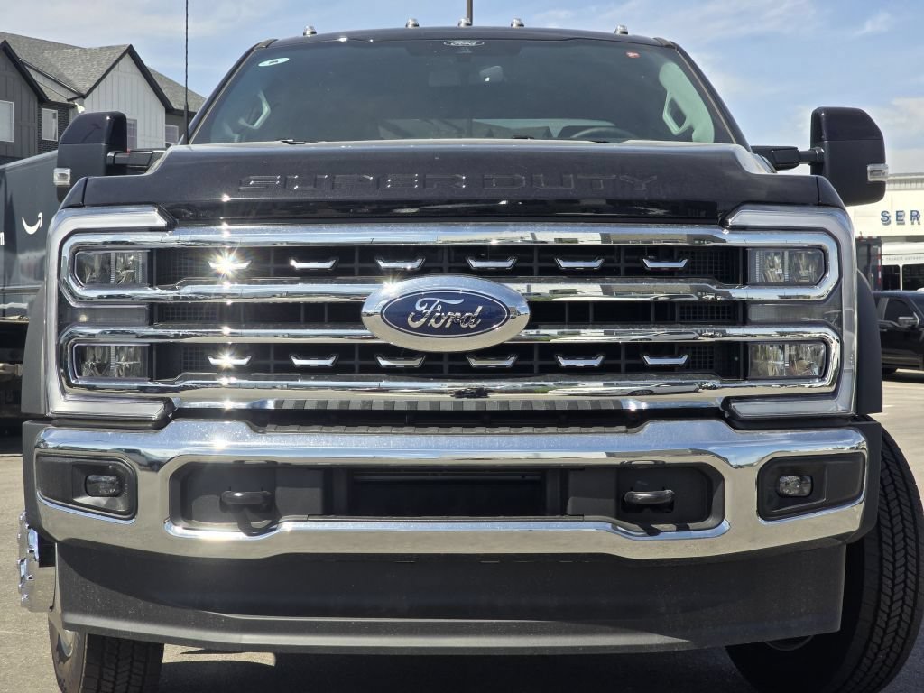 New 2026 Agate Black Metallic Ford LARIAT image 3
