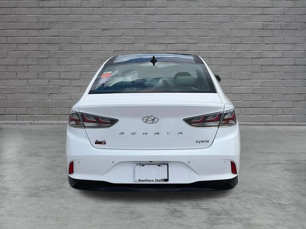 Used 2019 White Hyundai Limited image 5