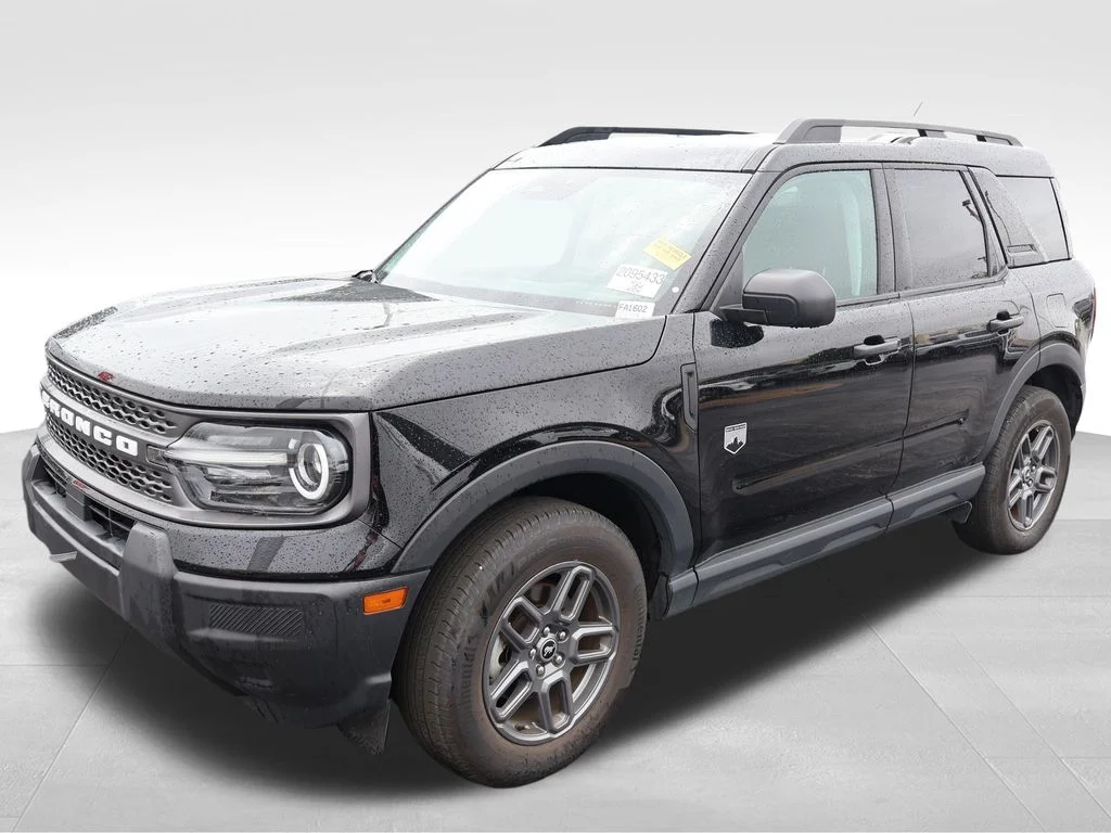 Used 2025 Shadow Black Ford Big Bend image 3