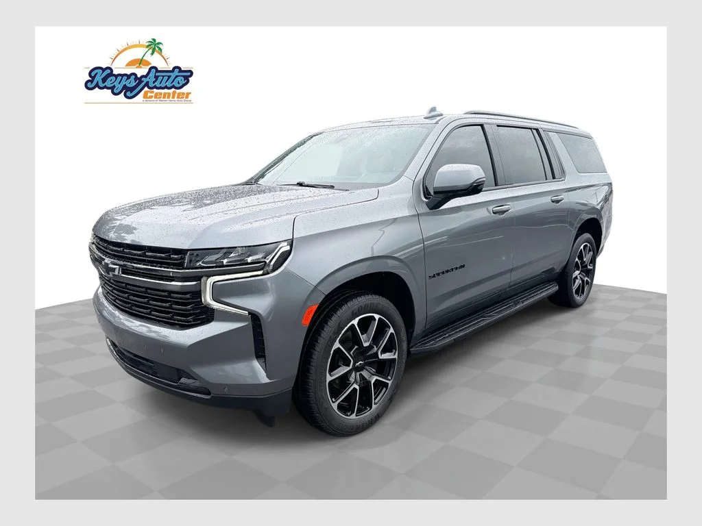 Used 2022 Gray Chevrolet RST image 1