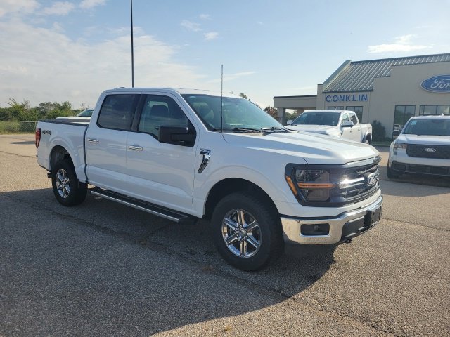 Used 2025 White Ford XLT image 22