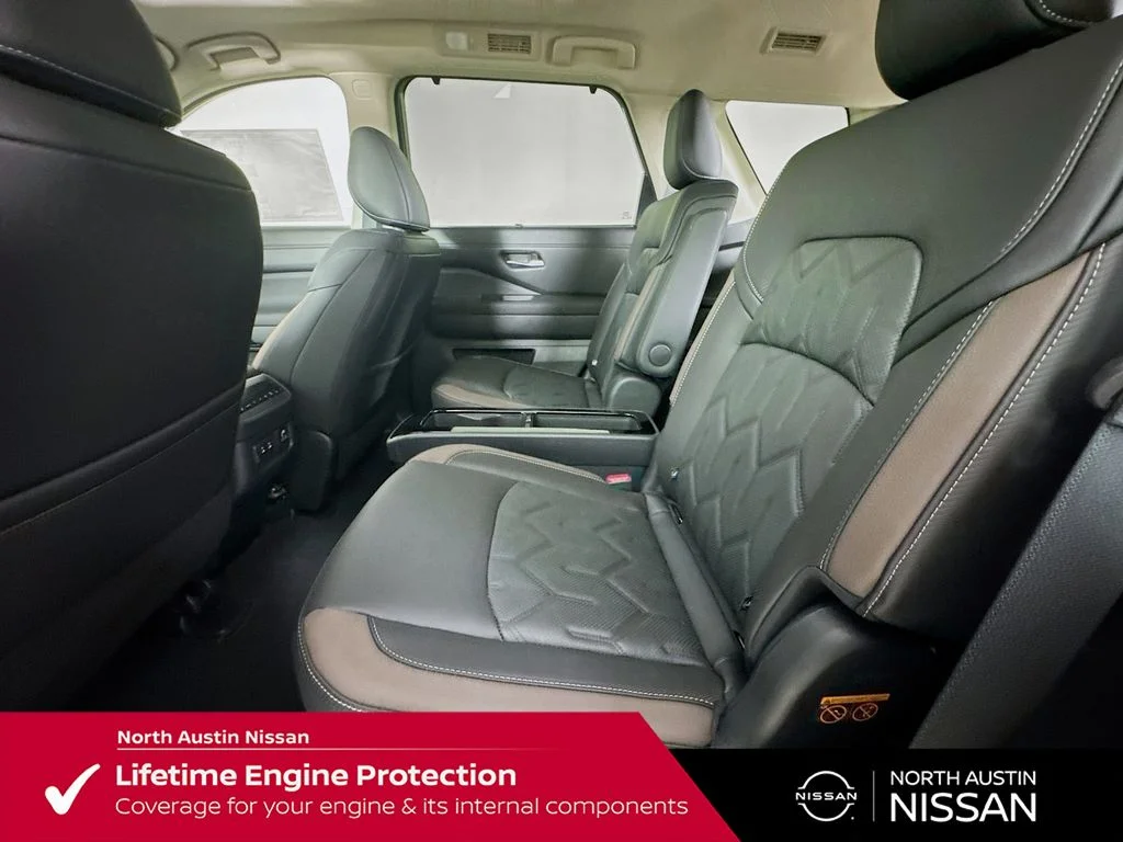 New 2026 Gray Nissan Platinum image 30