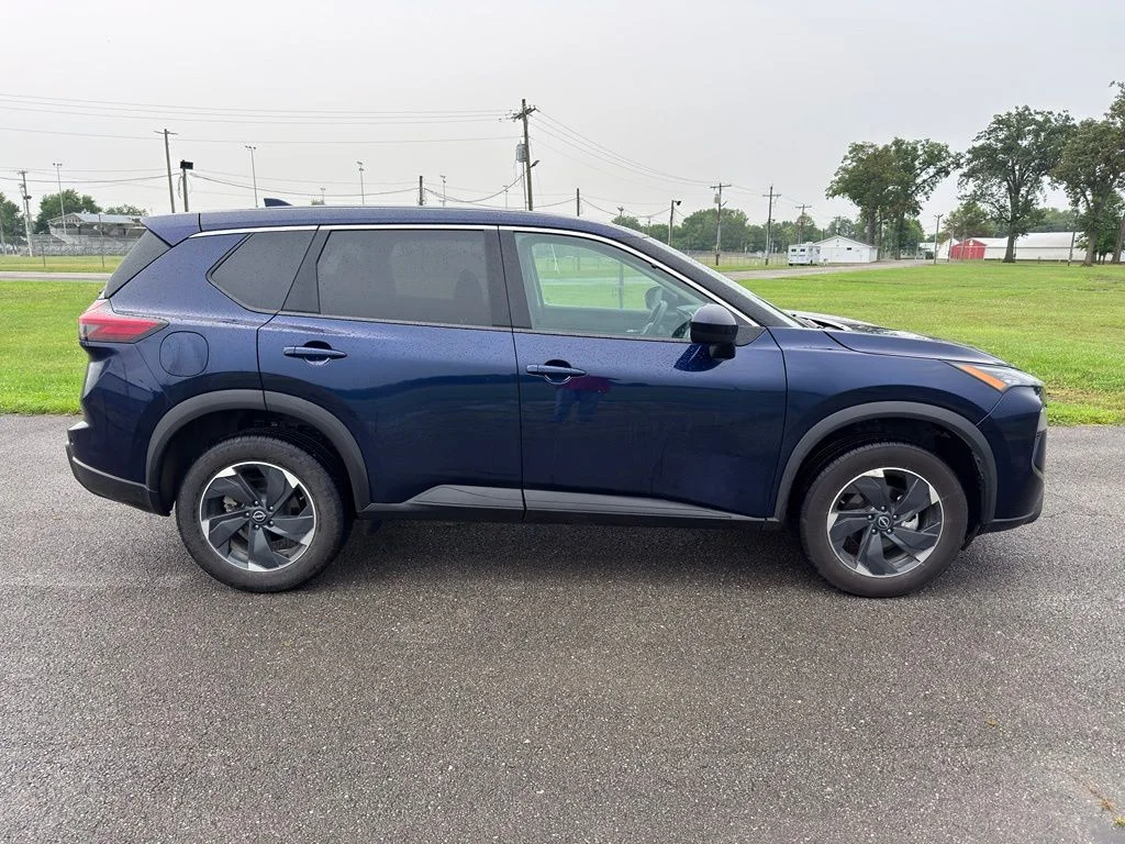 Used 2024 Blue Nissan SV image 11