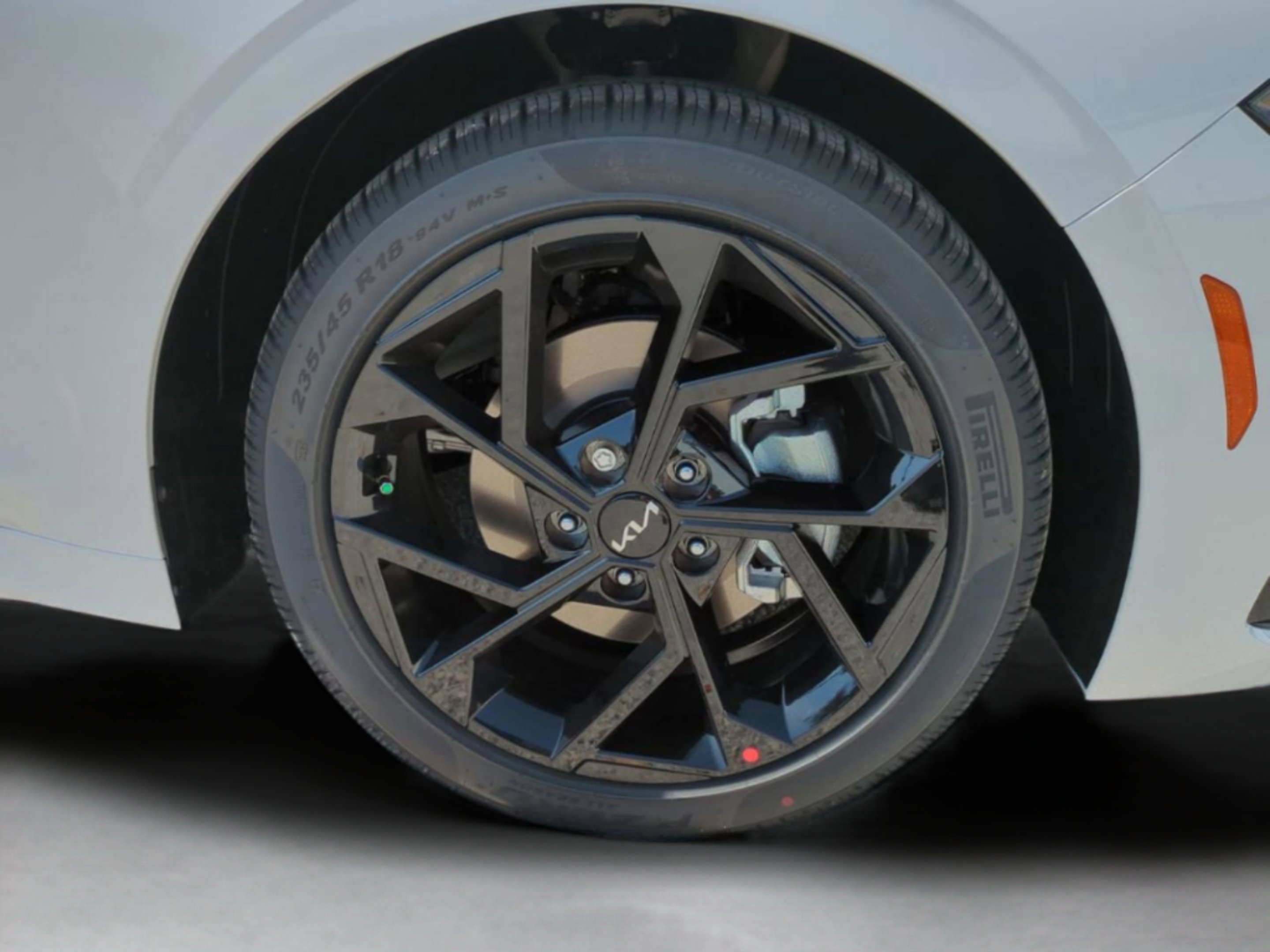 New 2026 Snow White Pearl Kia GT-Line image 12