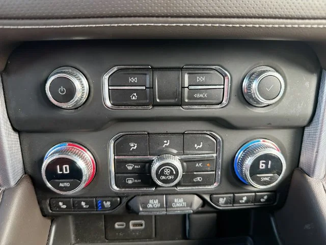 Certified Used 2023 MIDNIGHT BLUE METALLIC GMC SLT image 22