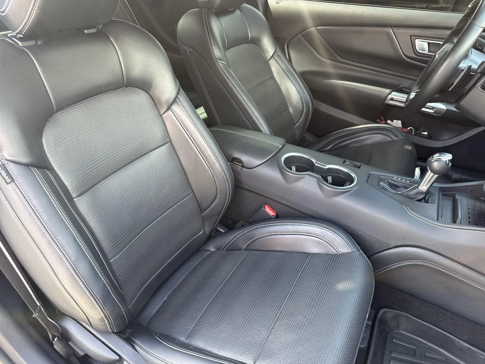Used 2024 Shadow Black Ford GT Premium image 30