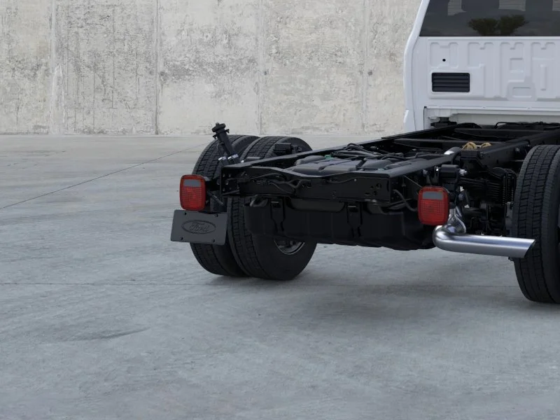 2025 Ford F-450 Super Duty Chassis Cab XL - Photo 21