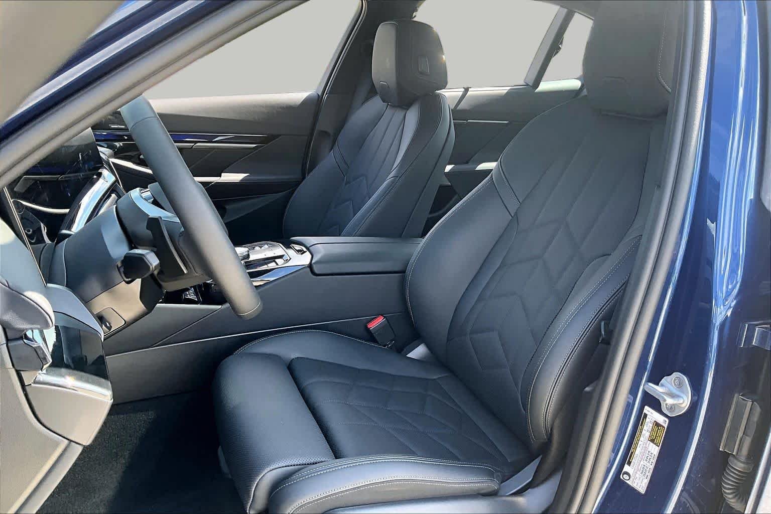Used 2027 Phytonic Blue Metallic BMW 530i image 7
